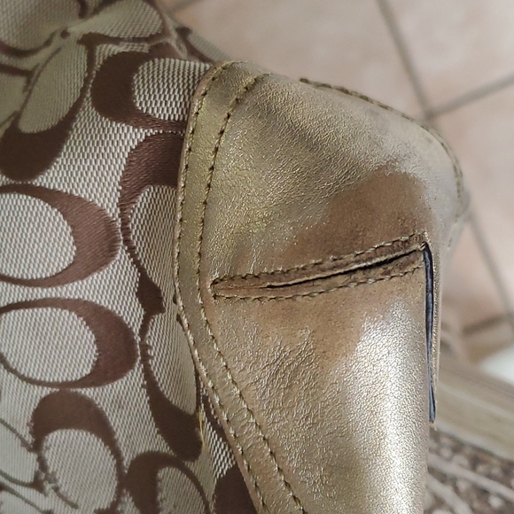 Coach Leather Shoulder Bag Brown/Gold 12369 - Picture 9 of 16